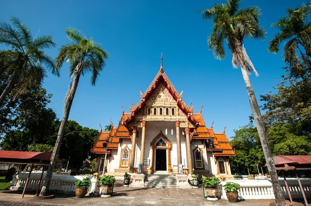 วัดศรีอุบลรัตนาราม (วัดศรีทอง) พระอารามหลวง