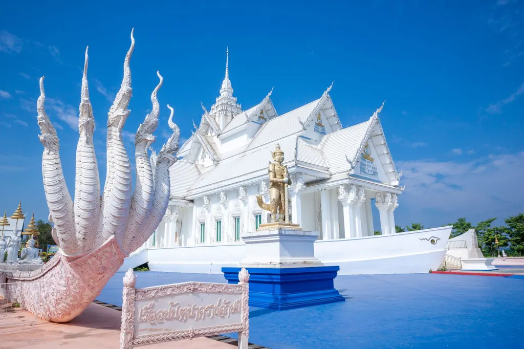 วัดหินแท่นลำภาชี