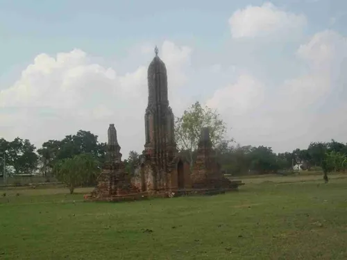 โบราณสถานบ้านดอนเจดีย์