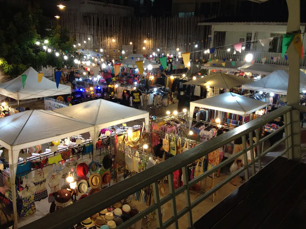 ตลาดฉัตรศิลา