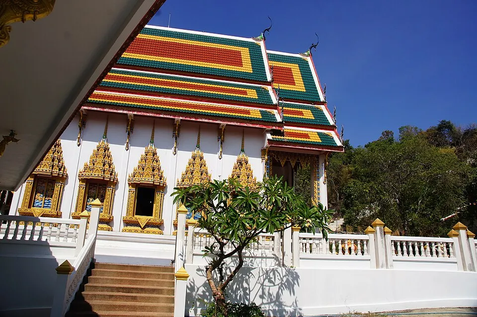 วัดพระบาทน้ำพุ