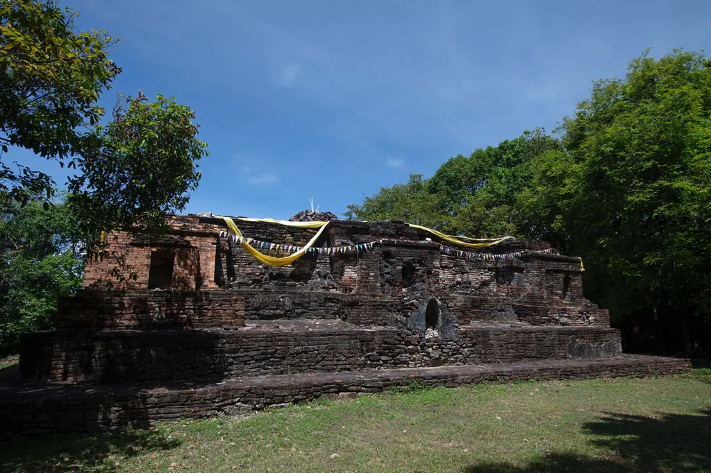 เขาน้อย