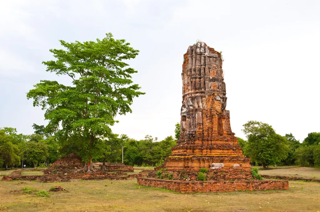 โบราณสถานในเขตเมืองกาญจนบุรีเก่า