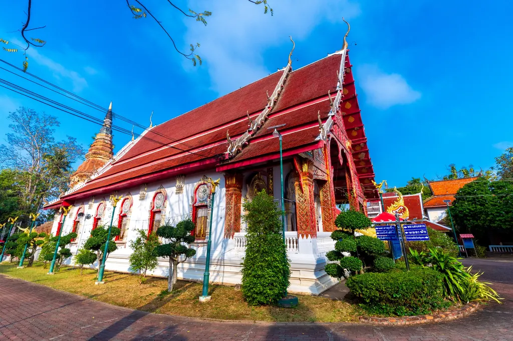 วัดพระหลวง