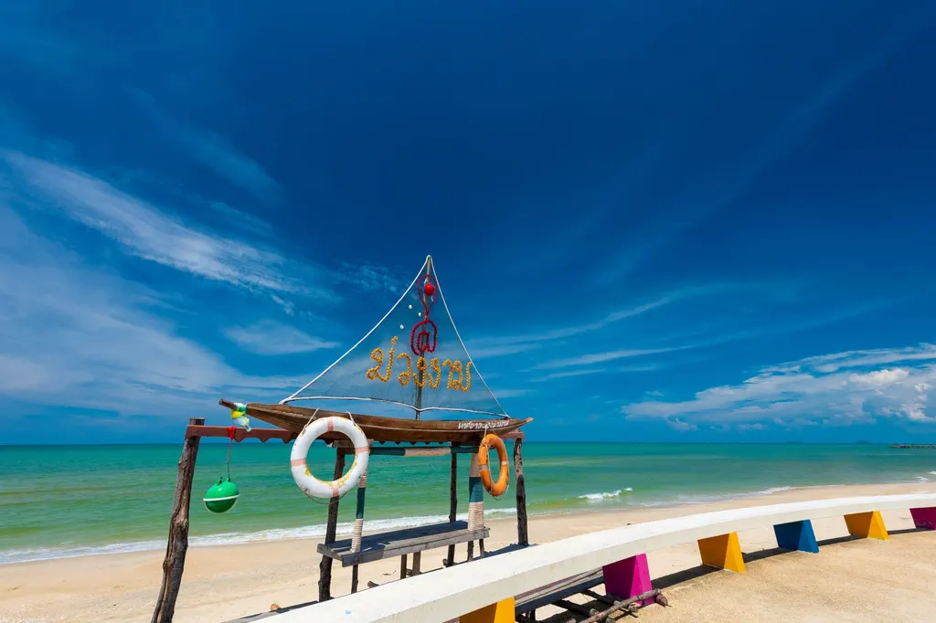 หาดม่วงงาม